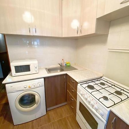 Appartement Квартира Напротив Аэропорта à Turksib Extérieur photo