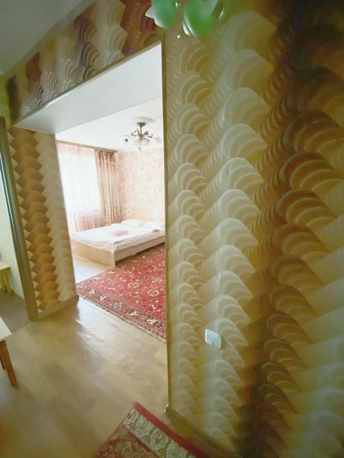 Appartement Квартира Напротив Аэропорта à Turksib Extérieur photo