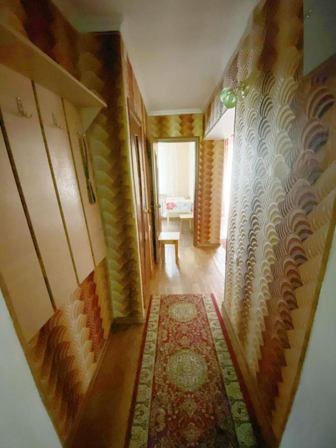 Appartement Квартира Напротив Аэропорта à Turksib Extérieur photo
